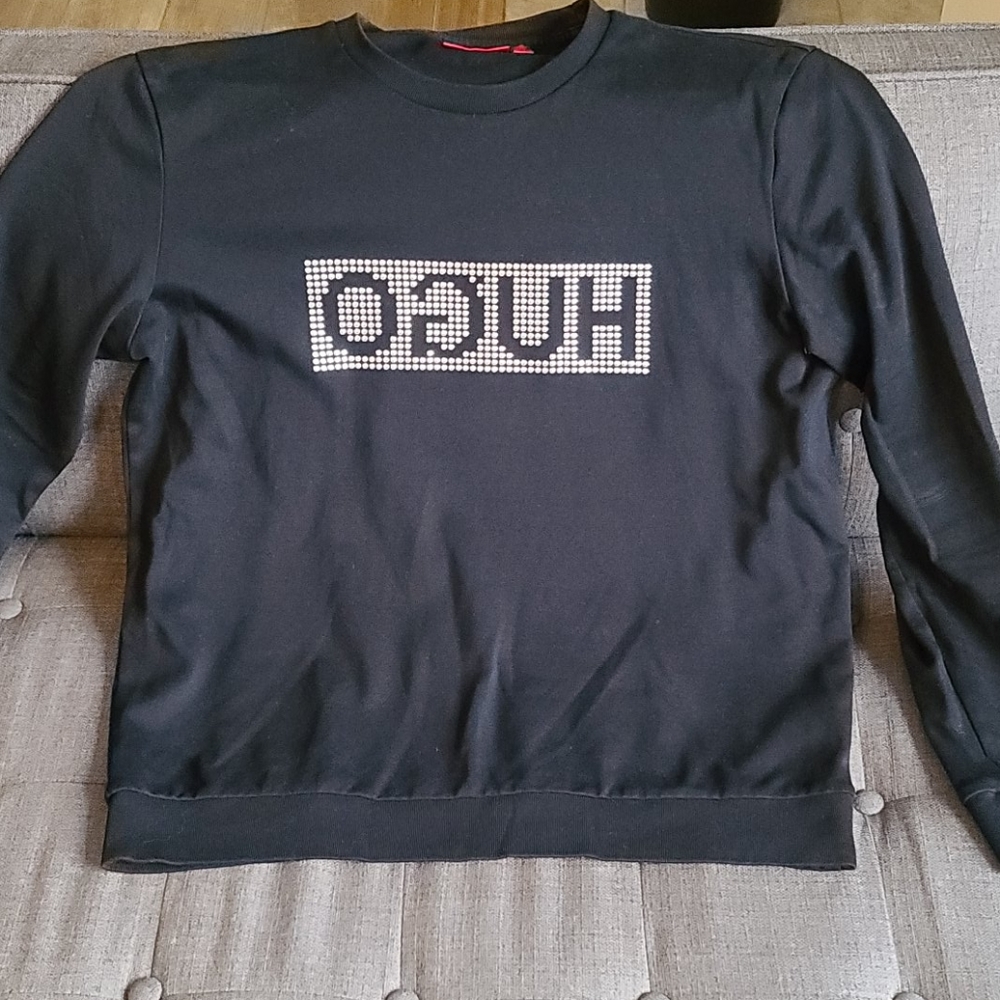 Hugo Boss black long sleevee sweater